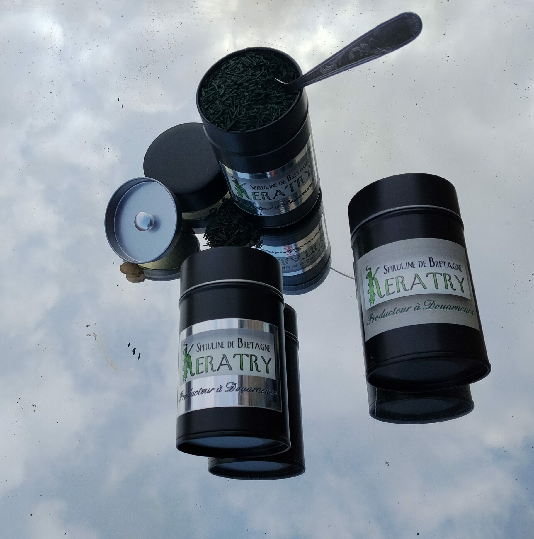 Boite à spiruline, double couvercle
