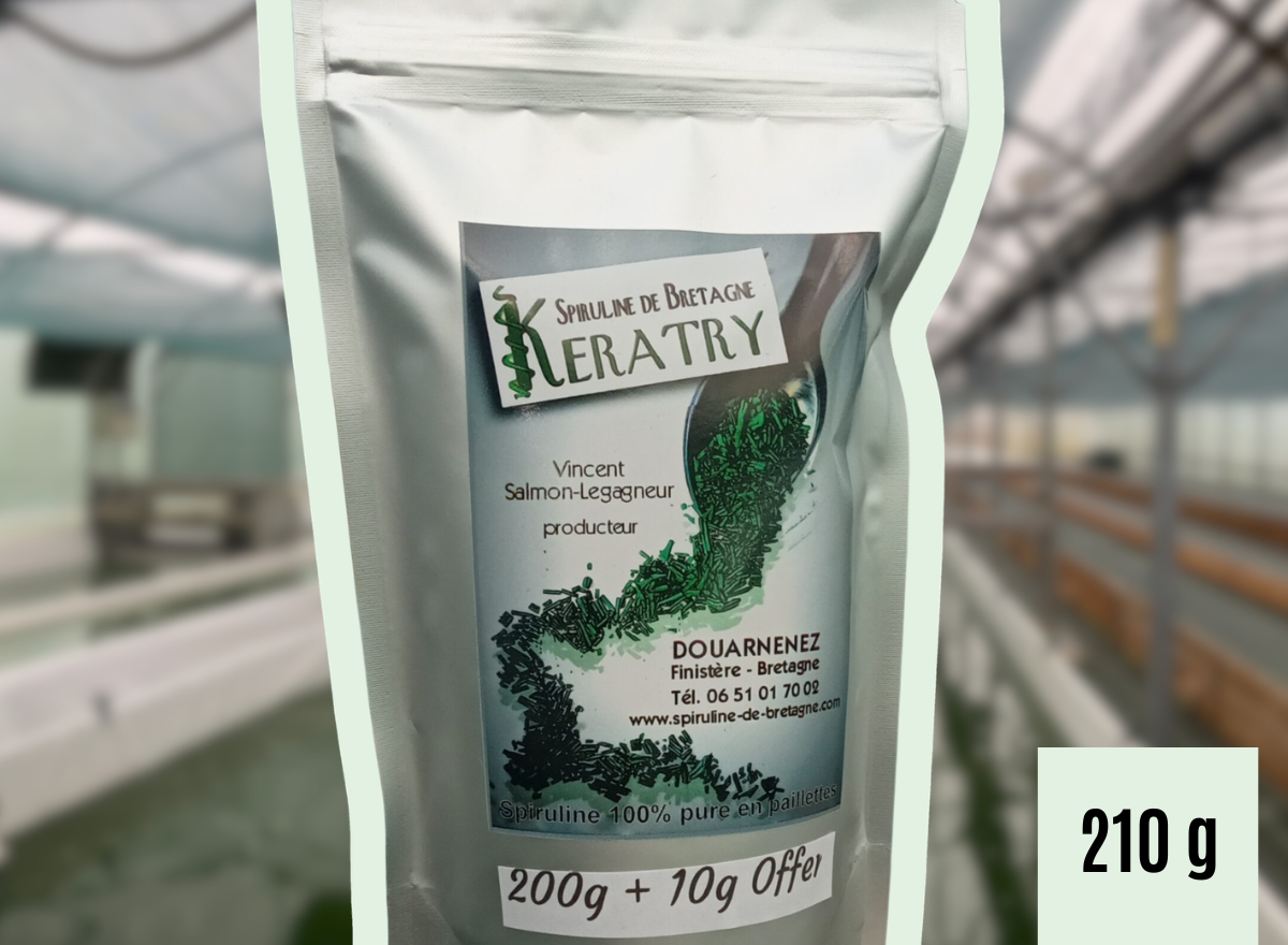 100 % Spiruline de Bretagne pure en paillette •   Sachet de 200 g + 10 g Offert •